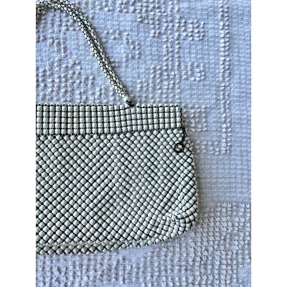 Vintage 1940s Whiting & Davis Purse Alumesh Coin Purse Ivory Metal Mesh - Picture 4 of 12